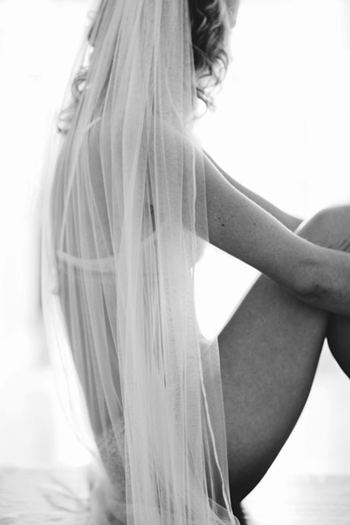 boudoir_bridal_shoot_10