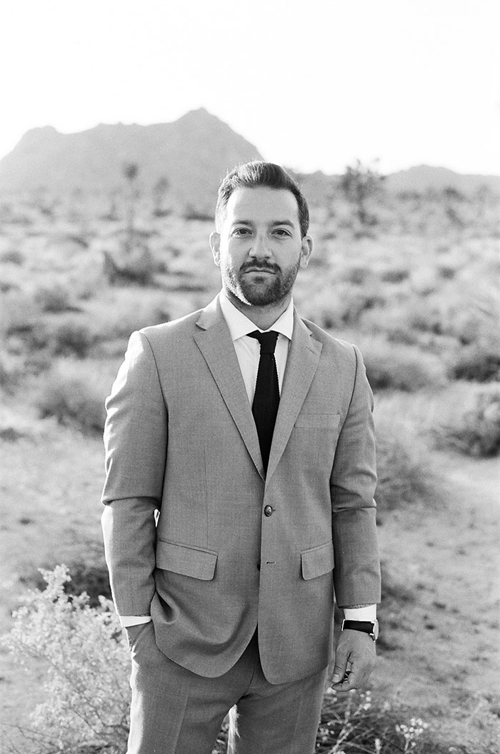 joshua-tree-desert-modern-boho-engagment-session01