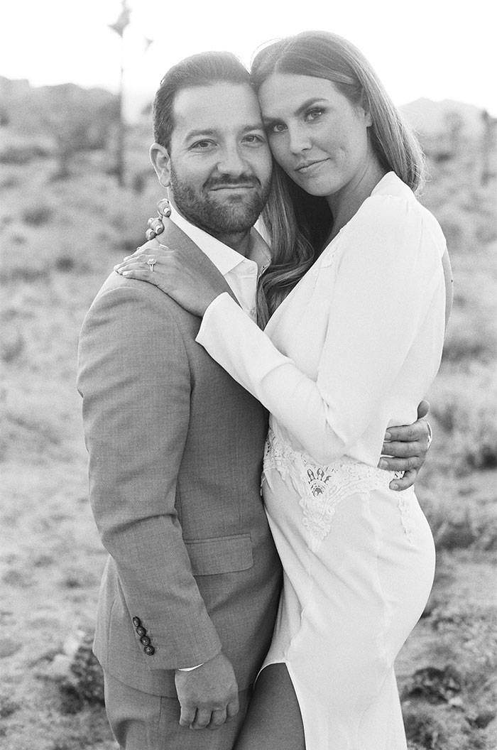 joshua-tree-desert-modern-boho-engagment-session30